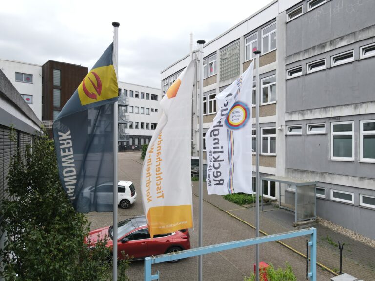 Blick auf Schulungsgebäude